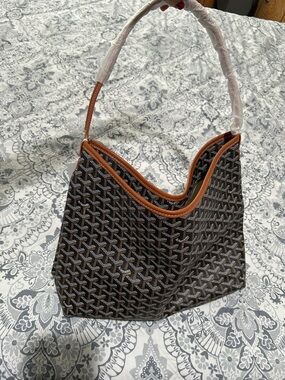 Goyard tote
